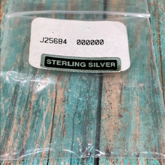 ⭐️Vintage Sterling Silver Marcasite Heart Pin NWT - Picture 3 of 10